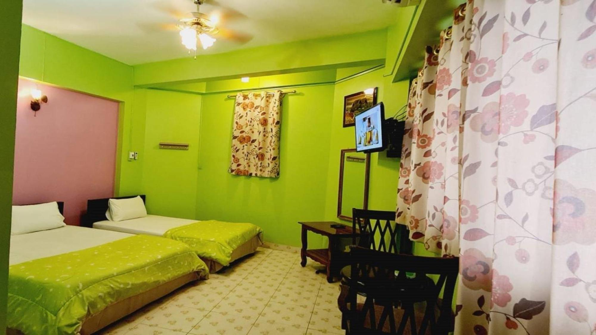 Royal Land Mae Klong Hotel Samut Songkhram Exterior photo