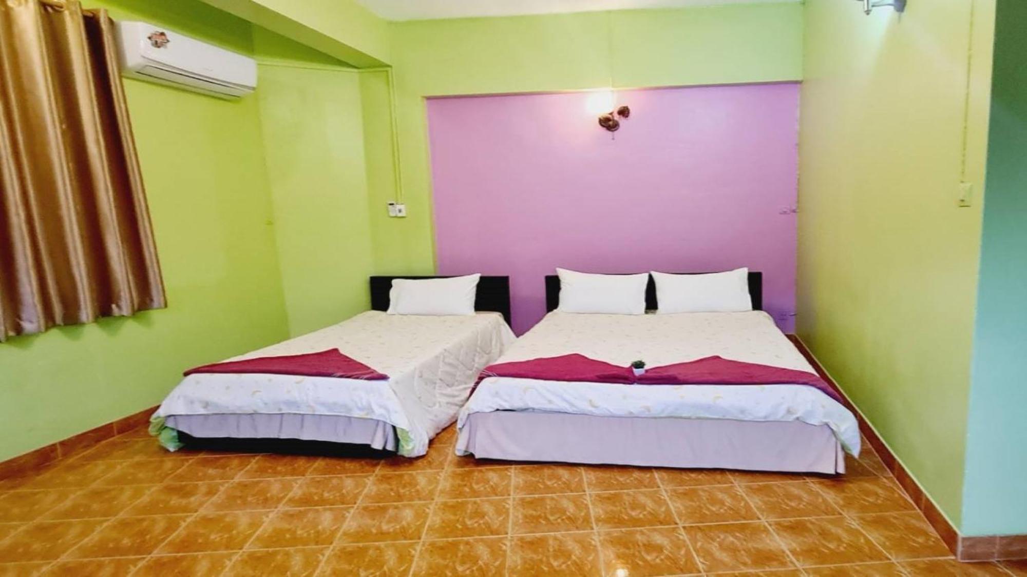 Royal Land Mae Klong Hotel Samut Songkhram Exterior photo
