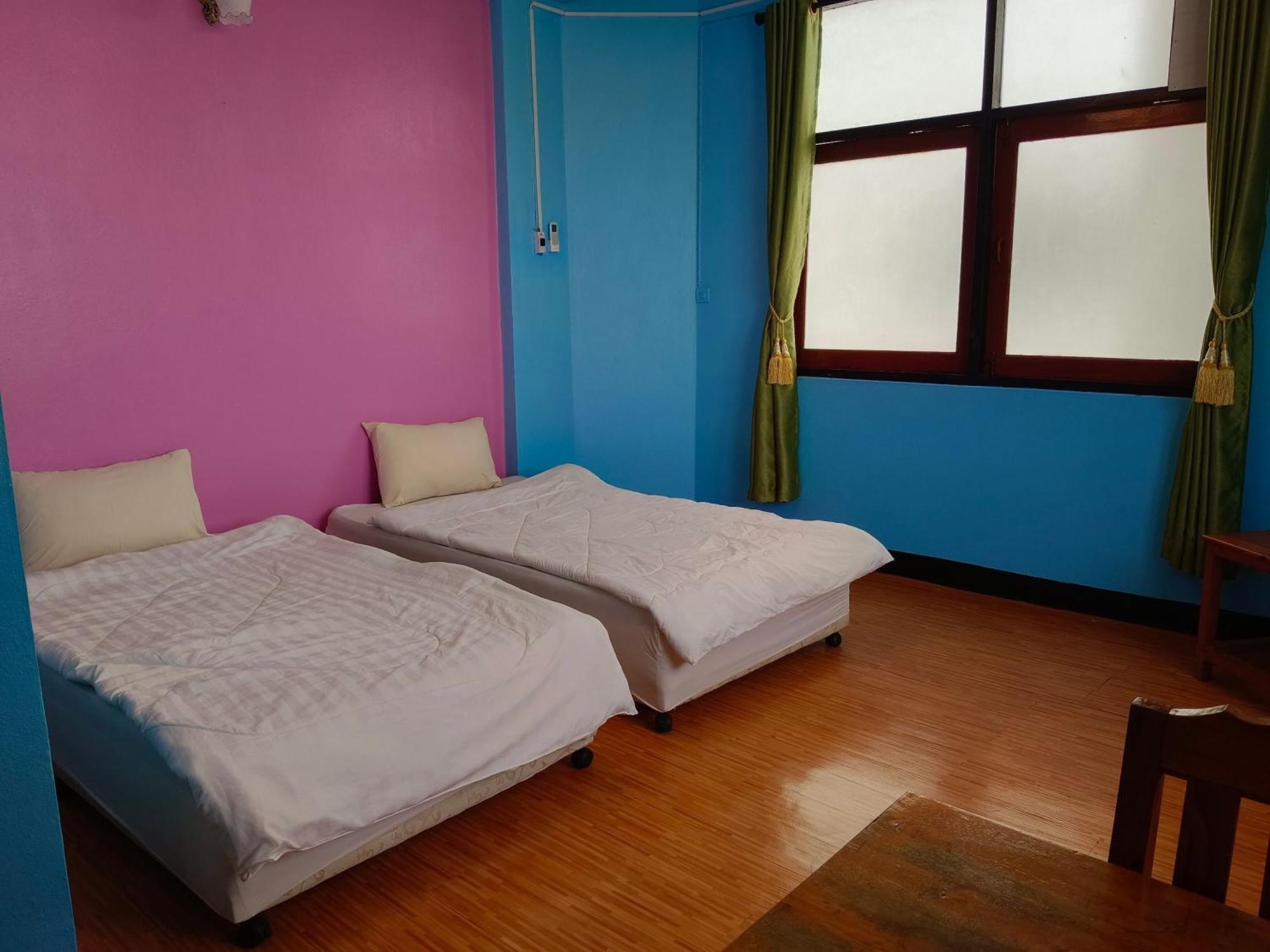 Royal Land Mae Klong Hotel Samut Songkhram Exterior photo