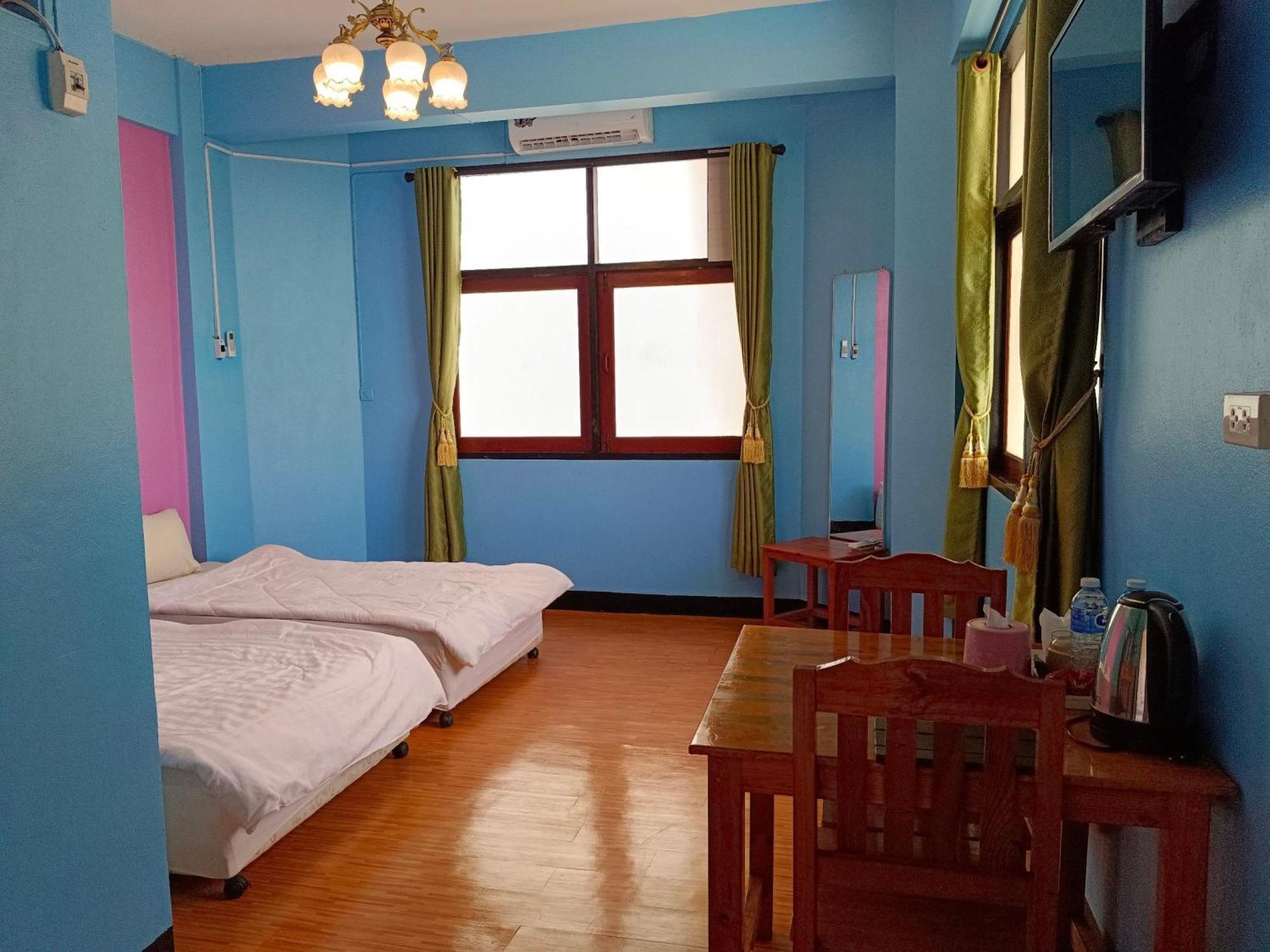 Royal Land Mae Klong Hotel Samut Songkhram Exterior photo