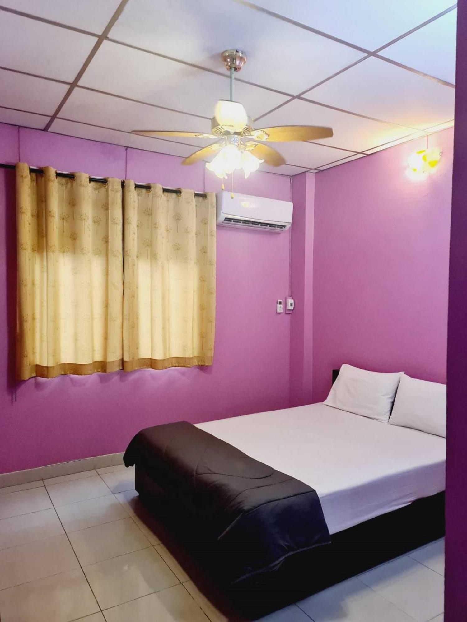Royal Land Mae Klong Hotel Samut Songkhram Exterior photo