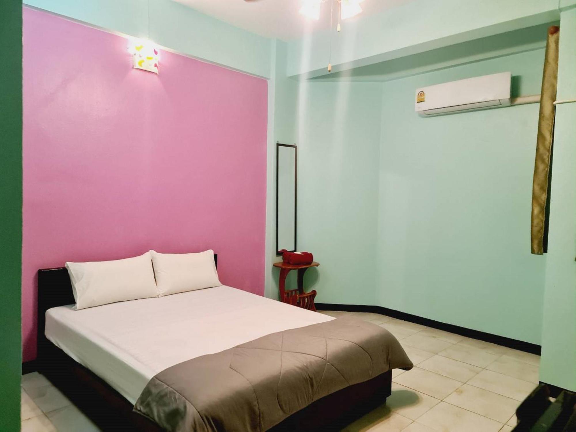 Royal Land Mae Klong Hotel Samut Songkhram Exterior photo